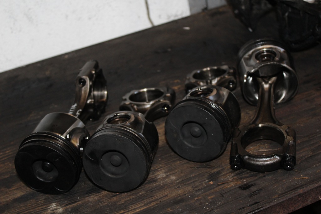 фото №12, Previa ii 2.0 d4d 1cd шатун поршень комплект