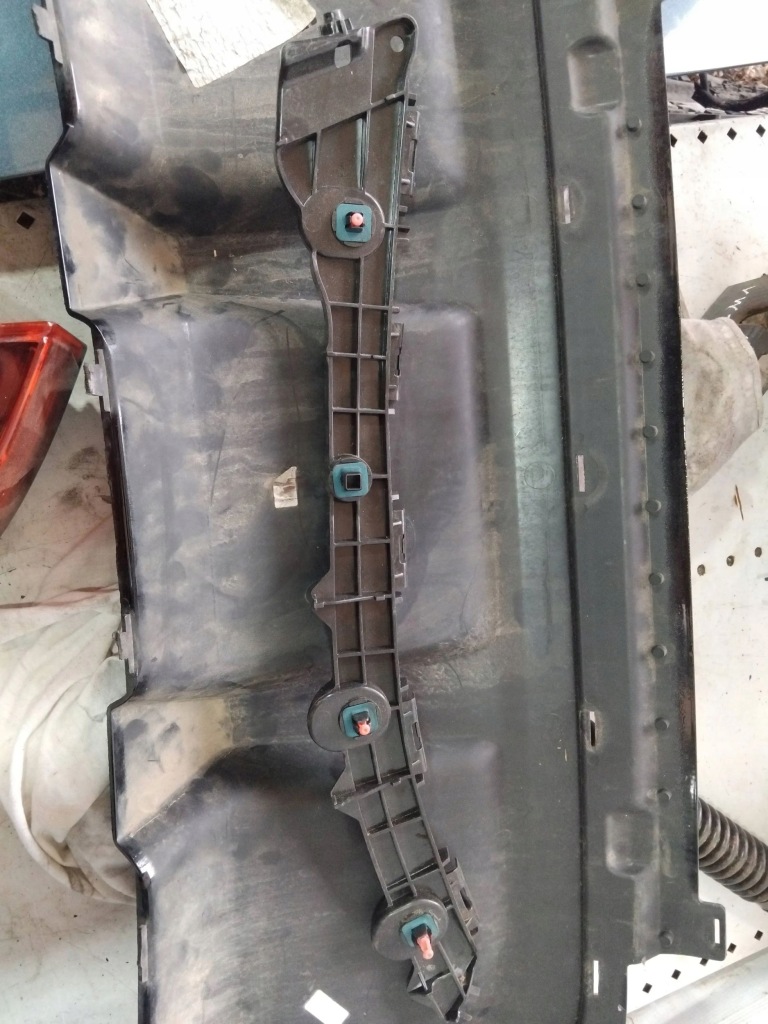 фото №2, Land rover range rover evoque l551 2018 кронштейн / кронштейн бампера заднего