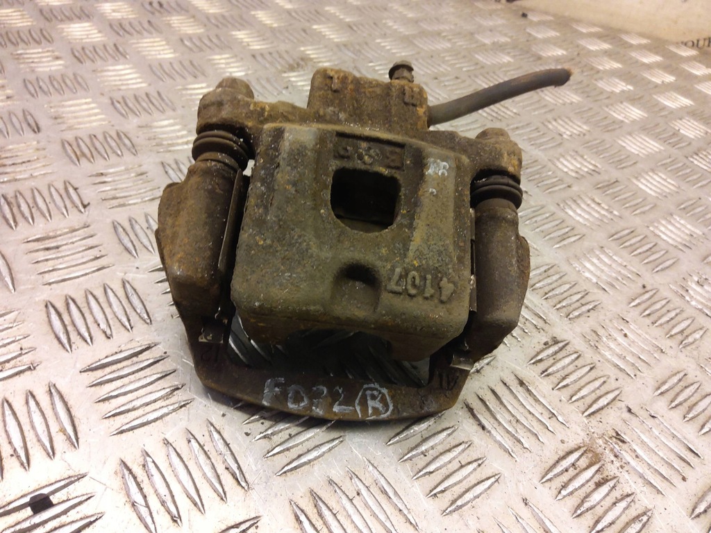 фото №1, Lexus rx 330 - 350 - 400h 2007 перед сторона правая задний суппорт тормозной