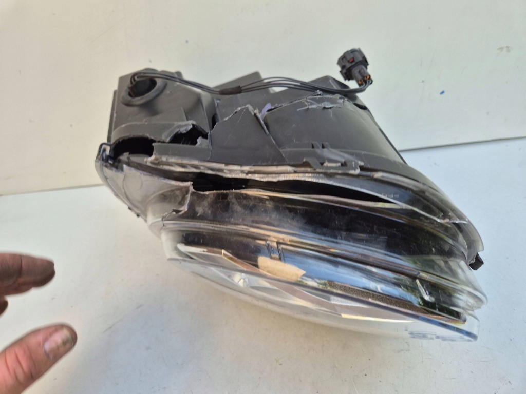 Повреждённая фара перед juke 2 2 f16 19- full led левый передняя 260606pm0a в Украине