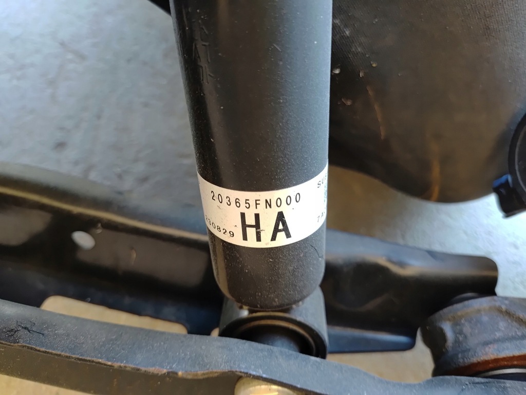 фото №9, Subaru crosstrek 22- подвеска поворотный кулак рычаг правый задняя