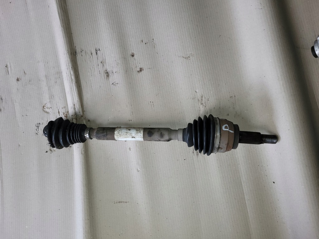 фото №1, Приводной вал правая scenic iv 1.5 hdi 391000742r