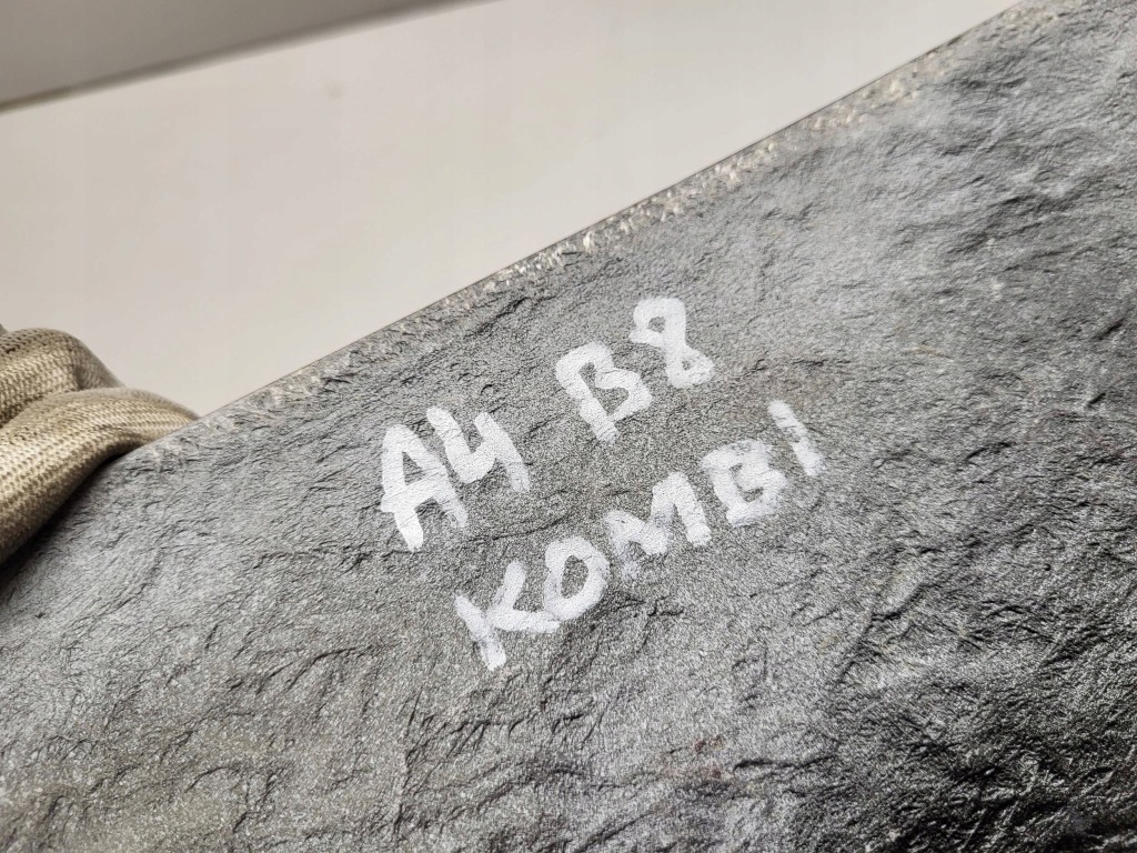 Спойлер спойлер задня кришки багажника задній audi a4 b8 8k універсал Зі Шроту