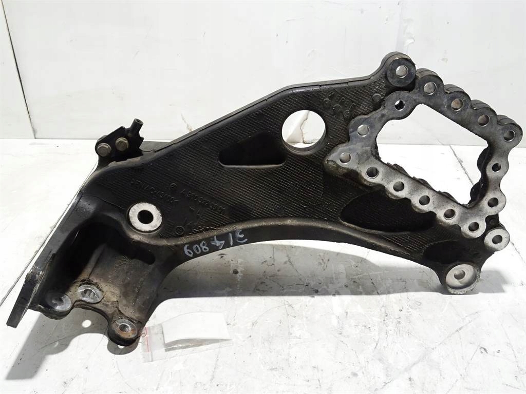 Купить Кронштейн рессора балка левая a9603223901 mercedes actros mp4 / mp5 1845 l