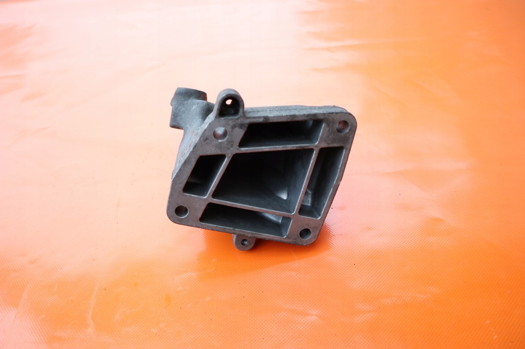 фото №6, Кронштейн двигуна mercedes w211 3.0 cdi 6422230104