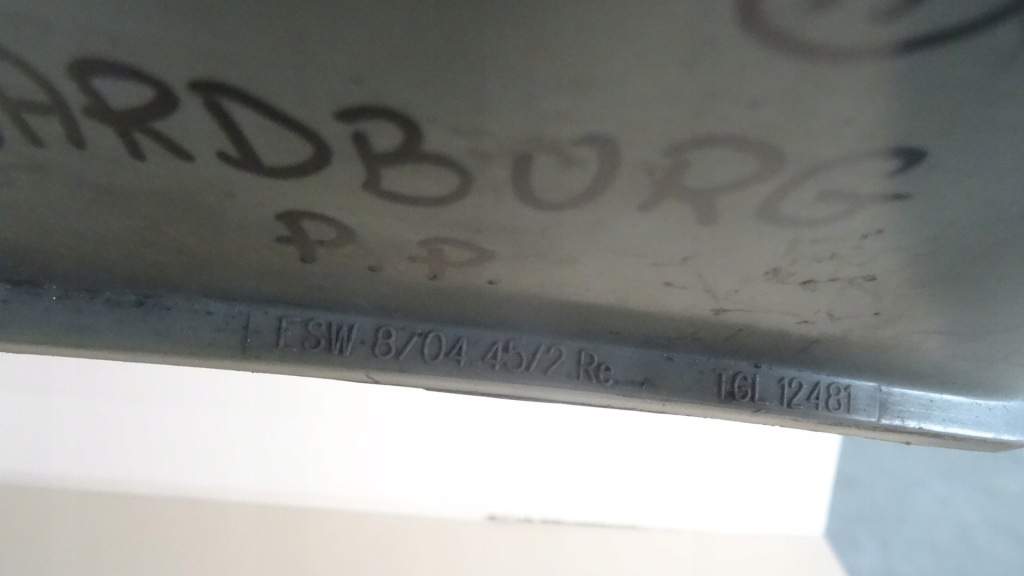 фото №9, Wartburg фара правый перед h4