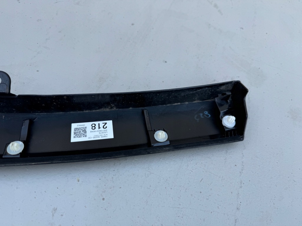 фото №11, Toyota rav4 v 5 19r- молдинг крыла правый задняя 75605-42200