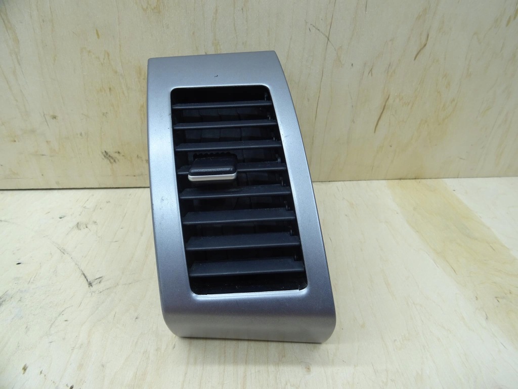 Купити Citroen c-crosser решітка обдув ліва gn711-14000