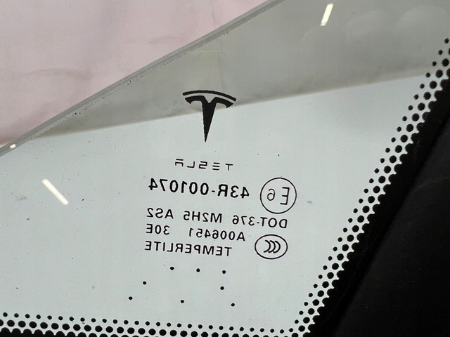 фото №3, Tesla model s скло кузовна трикутник перед