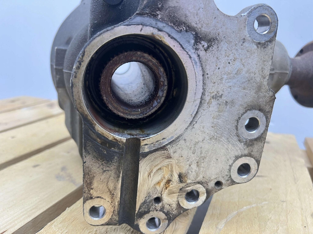 фото №5, Volvo xc70 ii трансмиссия угловая редуктор p31256301 2.4 d5