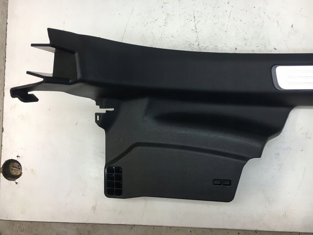 фото №2, Volvo v90 s90 защита накладка порог левый задняя led 31377618