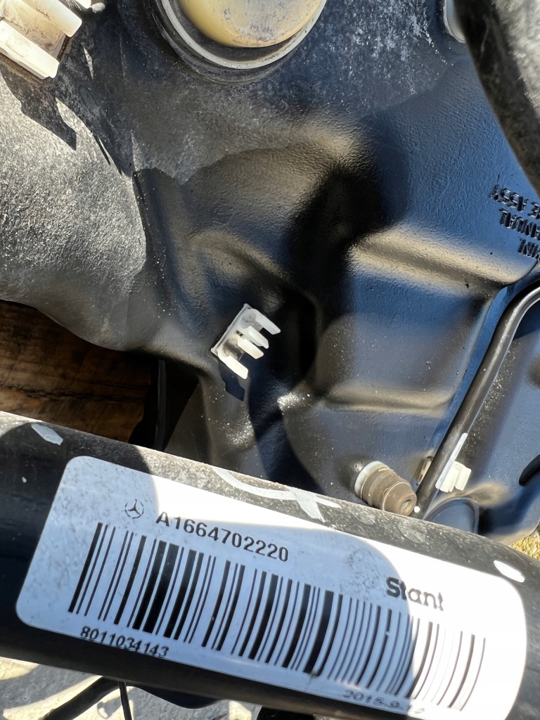 фото №7, Бак заливная горловина насос топлива mercedes gl x166 3.0 cdi 350 bluetec 4matic 4x4