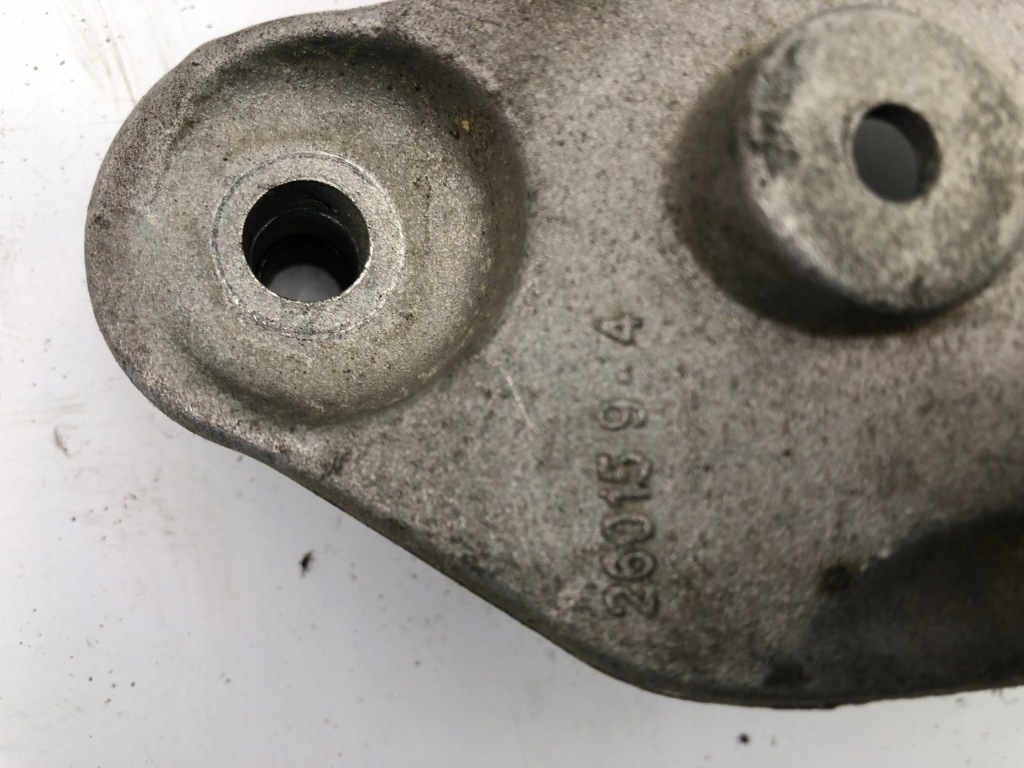 Peugeot citroen кронштейн коробки 9684812280 Оригинал