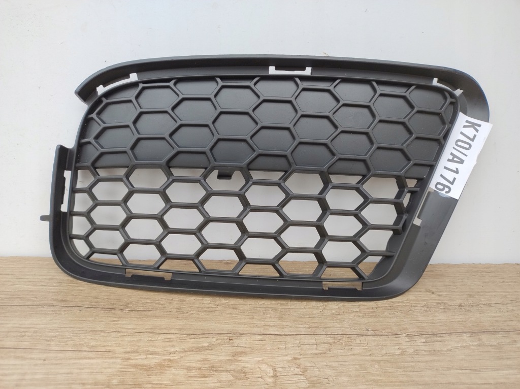 Bmw x1 e84 правый  заглушка бампера перед решётка заглушка m-pakiet k79/065 Киев