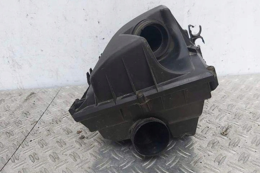 фото №8, Корпус фильтра воздуха opel signum 55350912 1.9l дизель 110kw 2007