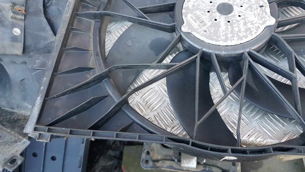 фото №13, Mercedes w203 2.2cdi вентилятор радиатора a2035000293 600w