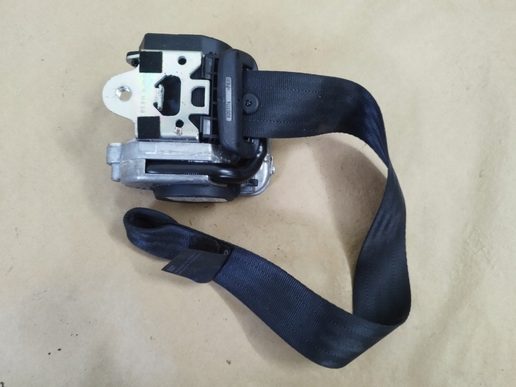 фото №3, Pas безопасности volvo c70 ii lift 2011r 622142000