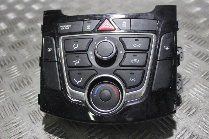 фото №1, Панель керування обдув hyundai i30 ii