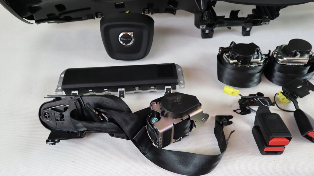 фото №7, Volvo xc40 панель приладів приладова набір подушка безпеки