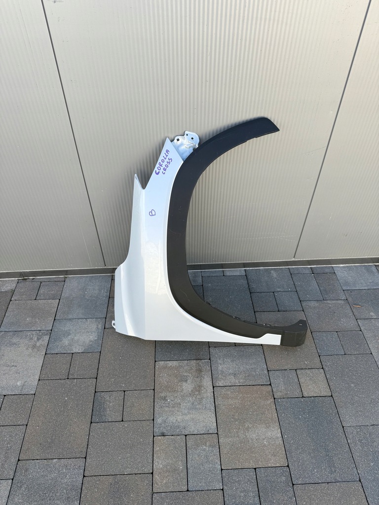 фото №1, Toyota corolla e21 cross крыло перед