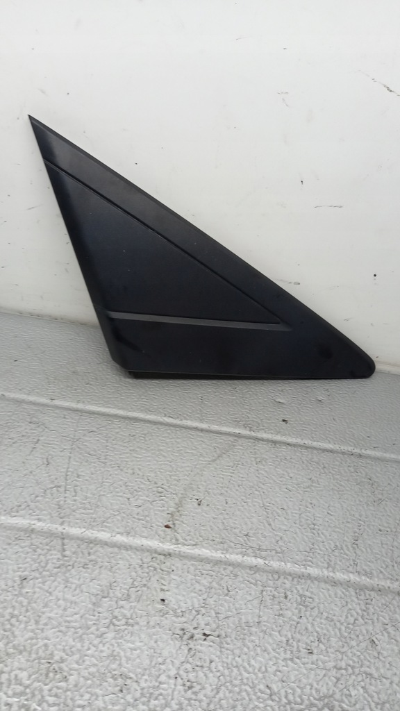 фото №1, Заглушка бампера правая перед mazda 5 06r