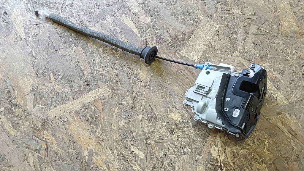 фото №1, Audi a3 8v замок двері лівий перед 8x2837015