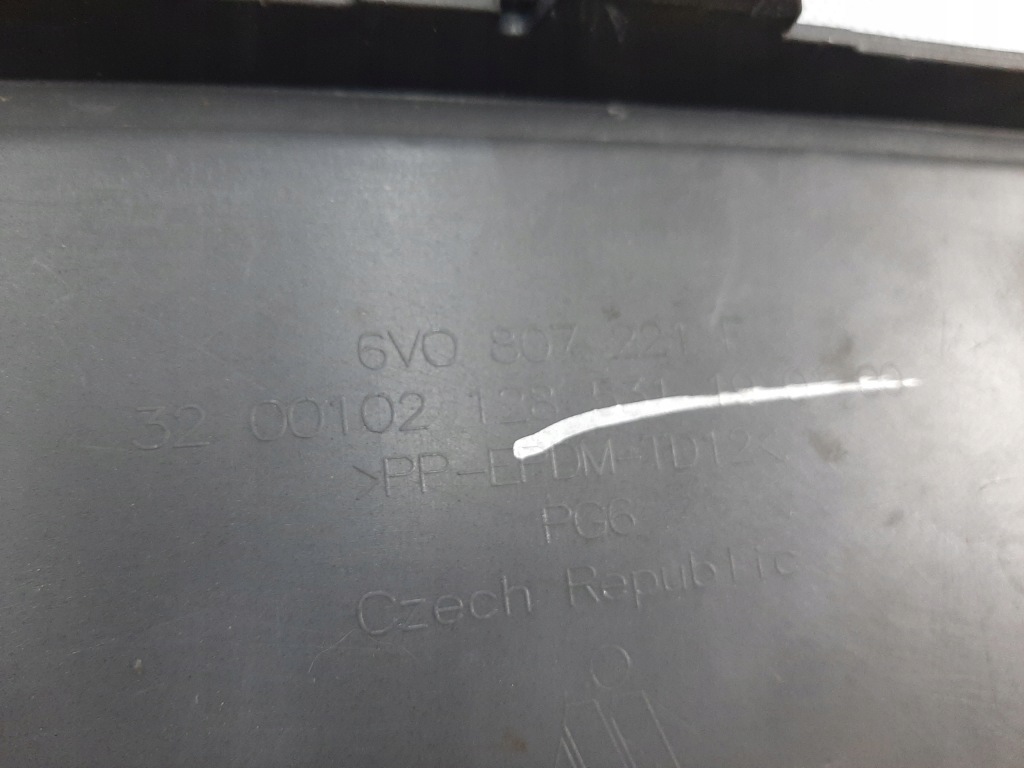 фото №6, Skoda fabia 3 бампер перед 4xpdc 6v0807221f