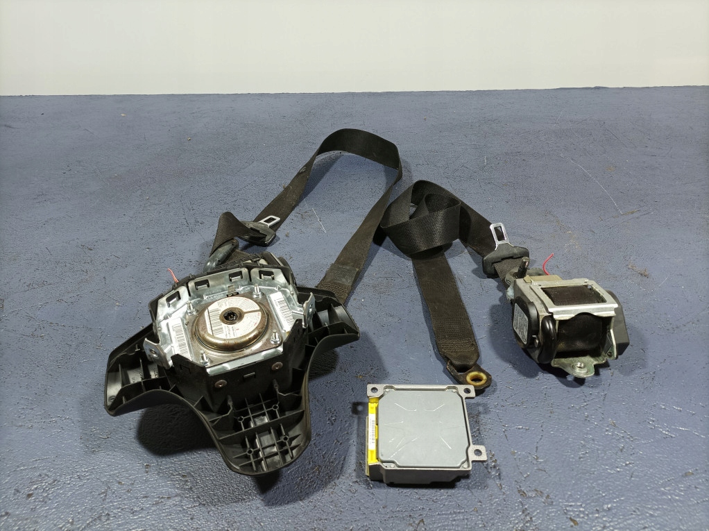 фото №11, Mitsubishi colt mk6 z30 панель приладів приладова панель приладів подушки безпеки ремені eu