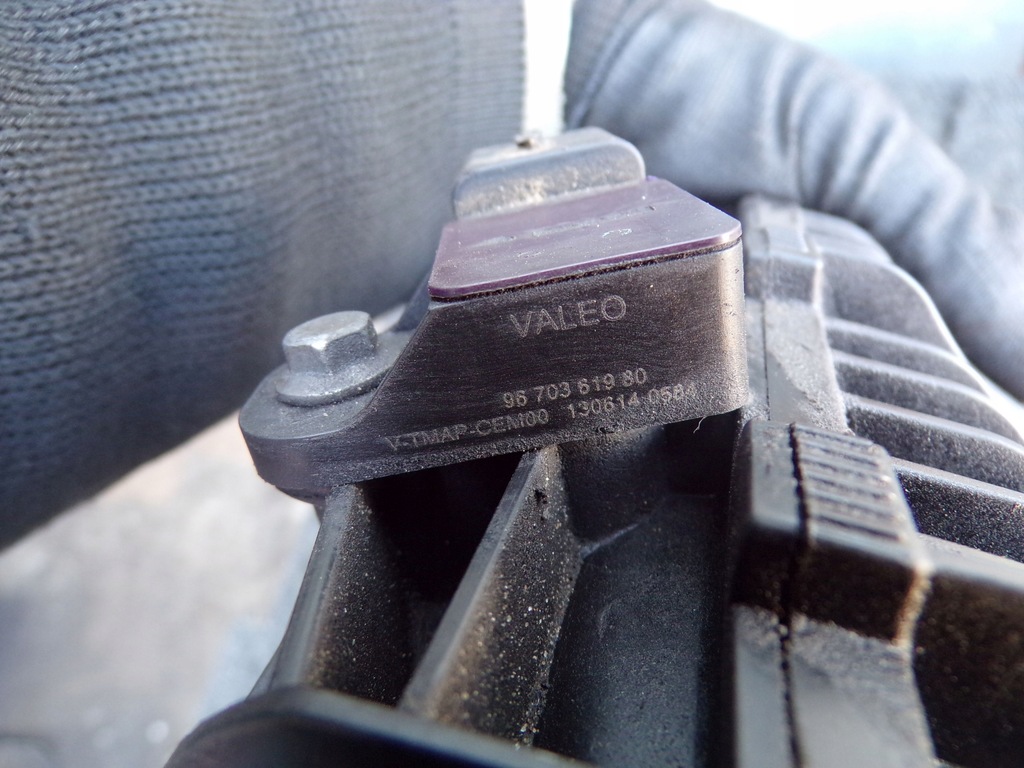 фото №7, Коллектор всасывающий 9673063980 citroen ds3 1.4vti