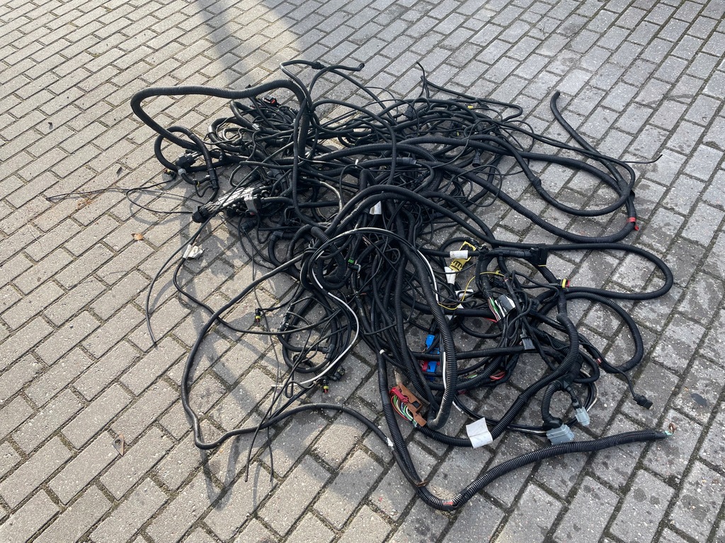 фото №1, Електропроводка джгут рами stralis hi way 14 r e 6