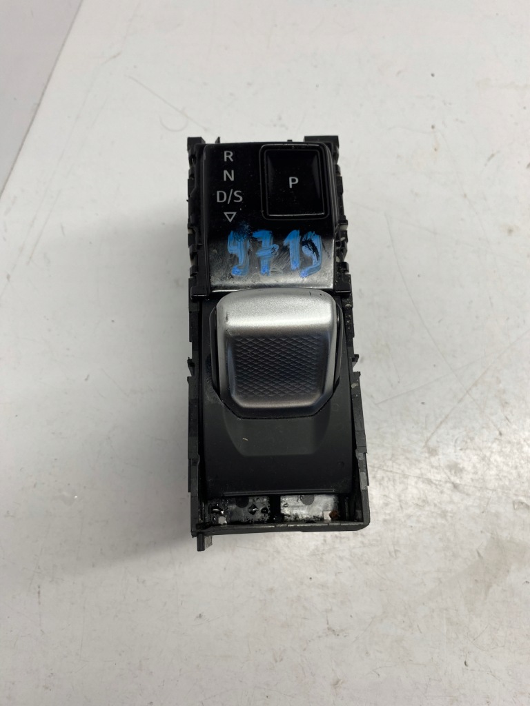 фото №1, Seat leon iv домкрат перемикання передач 5fa713059b