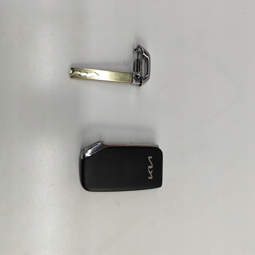 фото №5, Kia niro 2023 ключ / карта запалювання