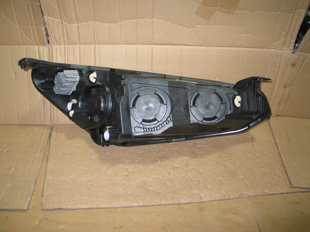 фото №9, Лампа перед ford focus mk4 black 18- led europa