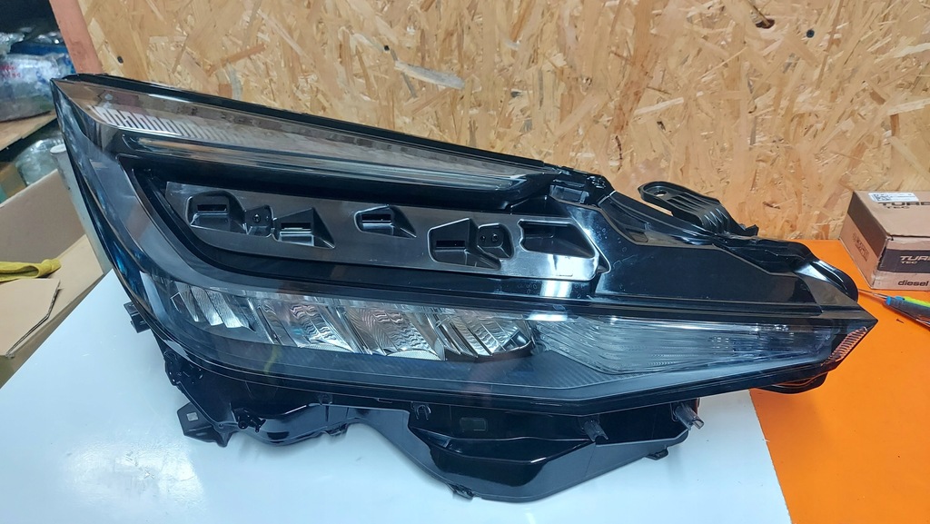 фото №1, Лампа права правий r перед передня toyota chr ch-r c-hr c hr ii ch r led 2