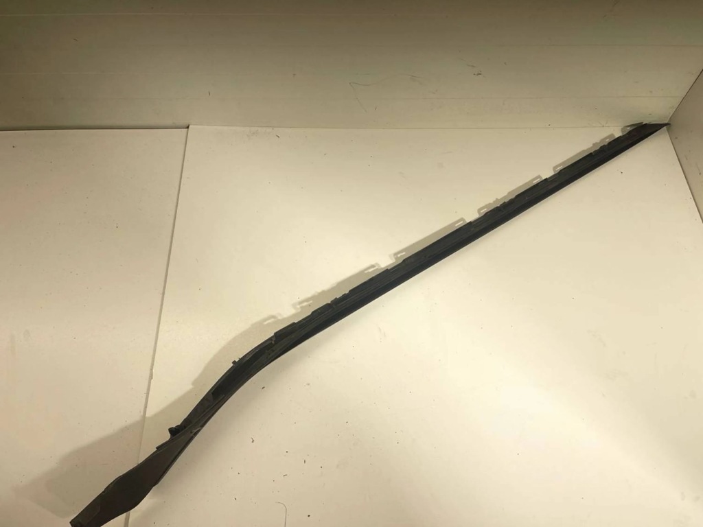 фото №1, Lexus rx 450h 2021 молдинг стекло лобовое / передней