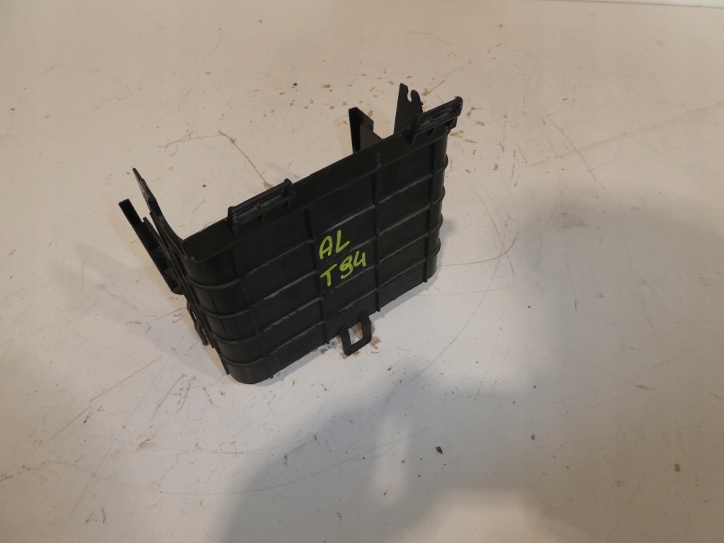 фото №1, Корпус защита аккумулятор vw skoda 3c0915336a