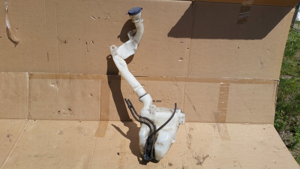 фото №1, Бак омывателя peugeot 208,c3 ii 9683988680