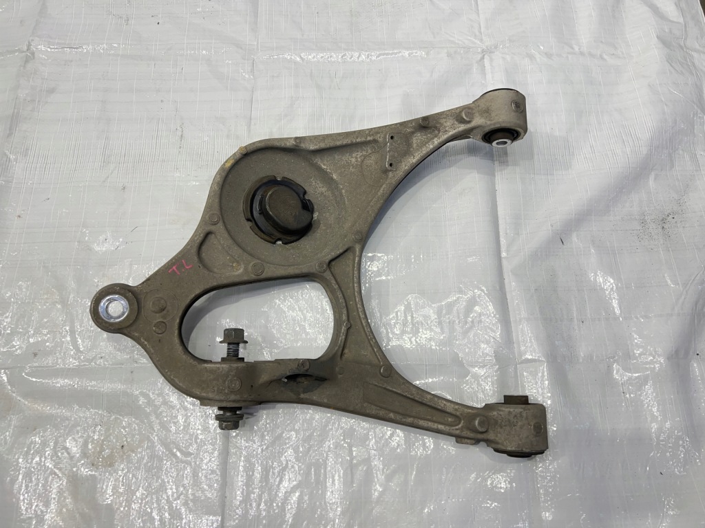 фото №1, Jeep grand cherokee wk2 srt рычаг задний левый