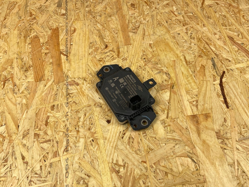фото №8, Радар датчик distronic toyota yaris iv cross p21 88210-0d010 2020-