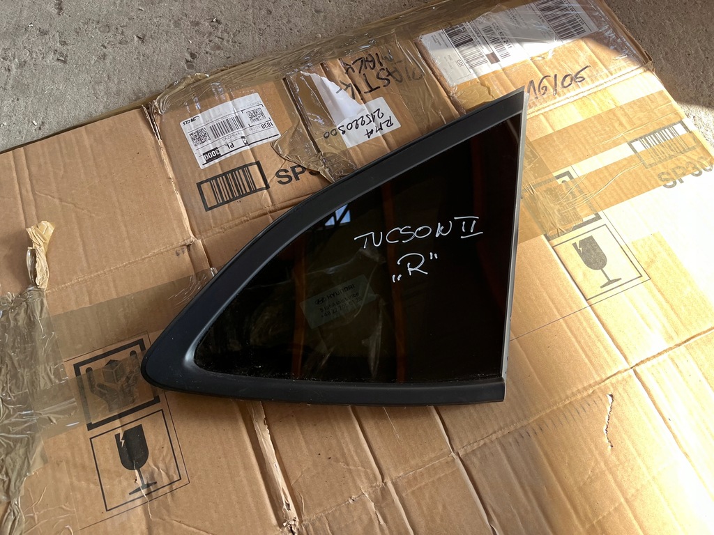 фото №1, Tucson ii стекло кузовная боковая правая