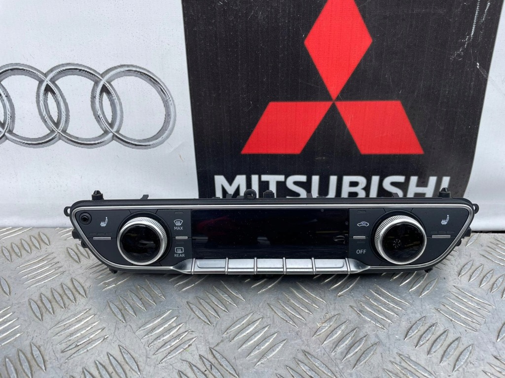 фото №1, Audi q5 ii 80a панель кондиционера 80a820043t
