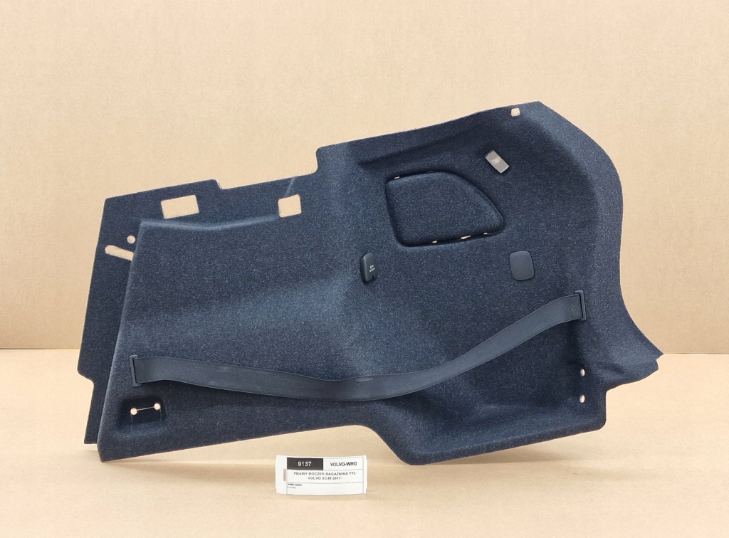 фото №1, Bok обшивка багажника оббивка правий volvo xc40