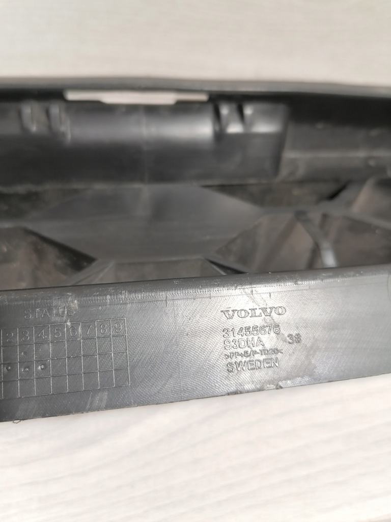фото №5, Volvo s60 v60 направляющая бампер задняя 31455676