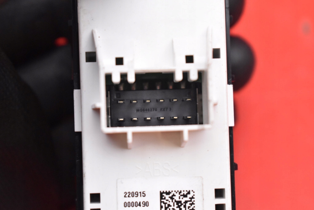 фото №8, Вимикач підйому скло правий перед eu 93581-gi200-ls5 hyundai ioniq 5 v