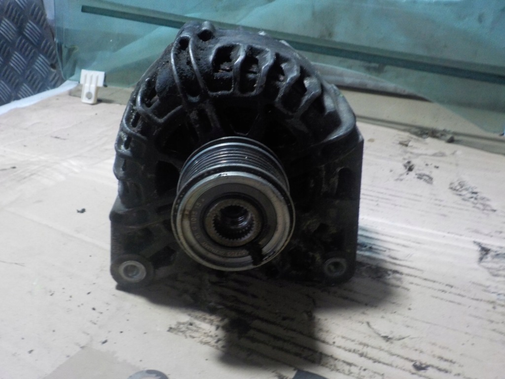 Купить Renault megane 3 универсал 2011r. 1.5dci генератор tg12c078