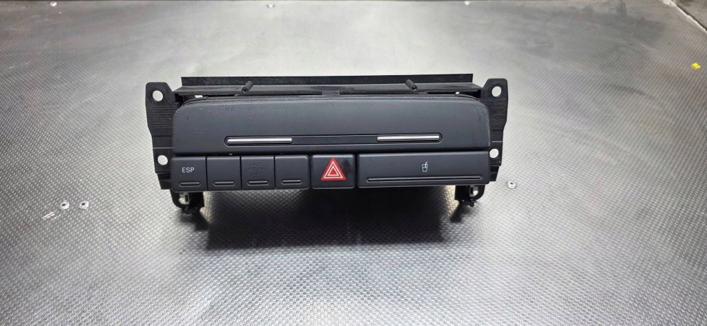 фото №1, Seat exeo полка wizytownik 8h0857058f