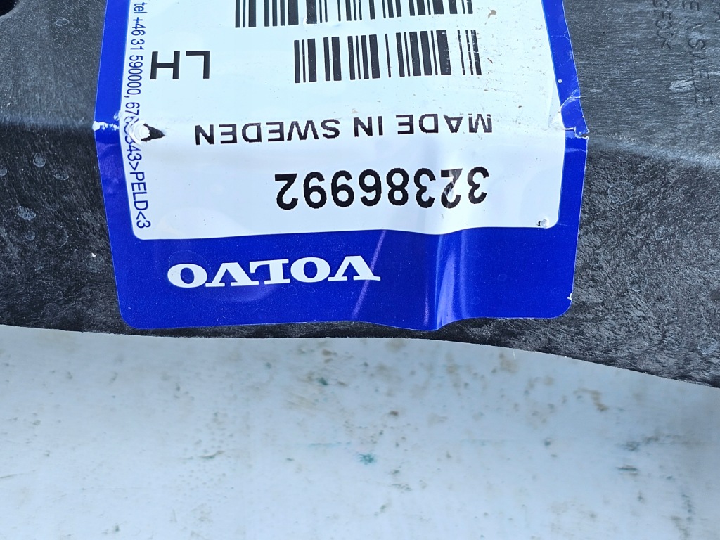 Направляющая кронштейн бампера левый правый volvo xc40 c40 17 - задний задняя Оригинал