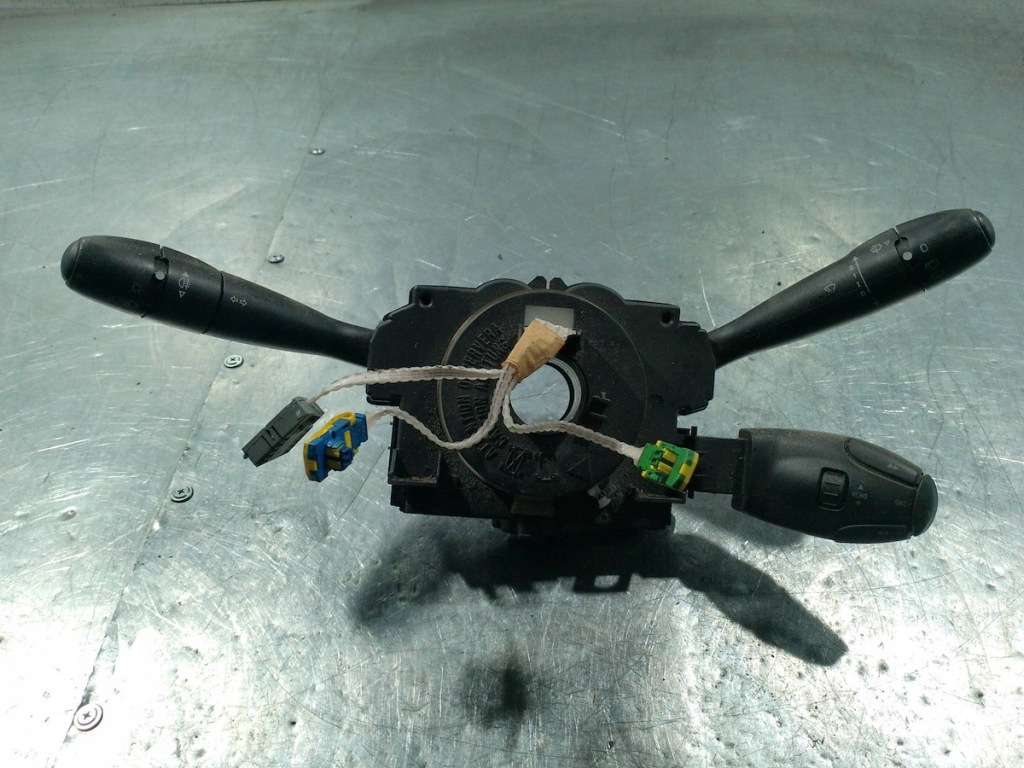 фото №1, Переключатель комбинированный peugeot 206 96605668xt com2000 1.4 hdi