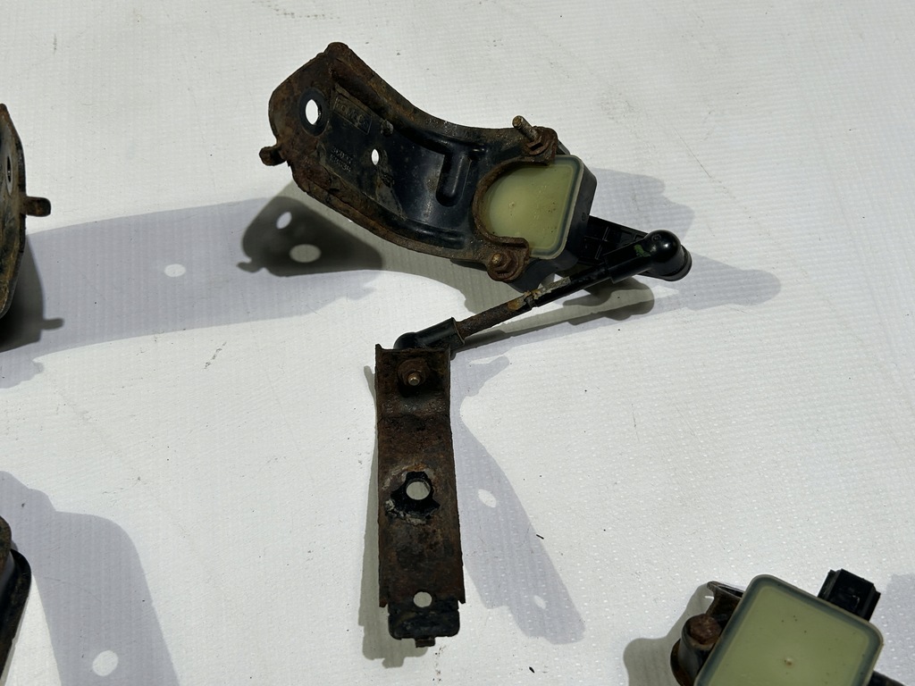 фото №6, Датчики вирівнювання підвіска лампа lincoln continental 2017r-