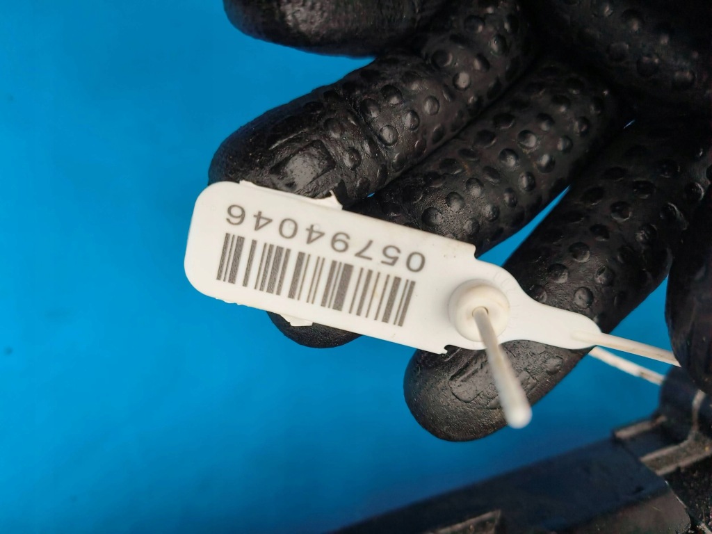 Кришка клапанів mini r55 r56 r60 7603390 в Україні